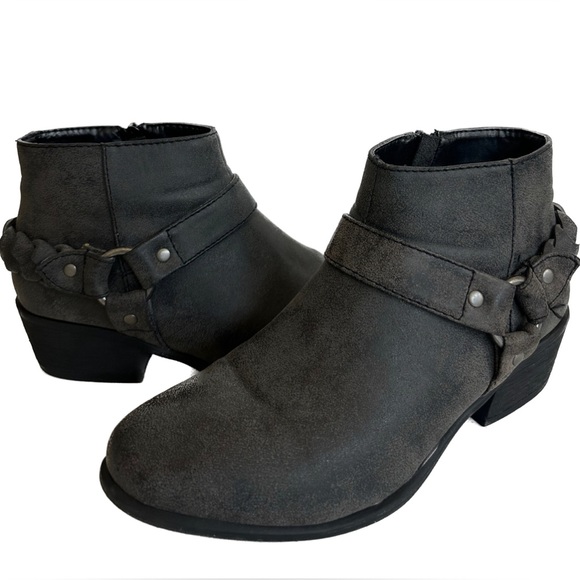 Bamboo Women's Gray Ankle Pointed Toe Boots Size 6 - Picture 7 of 10